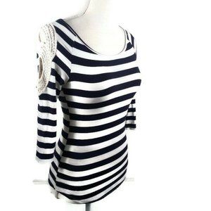 Roly Poly Quarter Sleeve Shirt Small Blue & White Striped Open Crochet